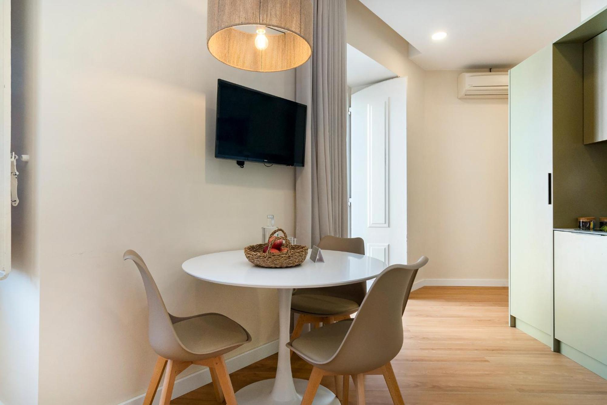 Апартаменты Metropolitan Living Lisbon - Laranjeiras Экстерьер фото