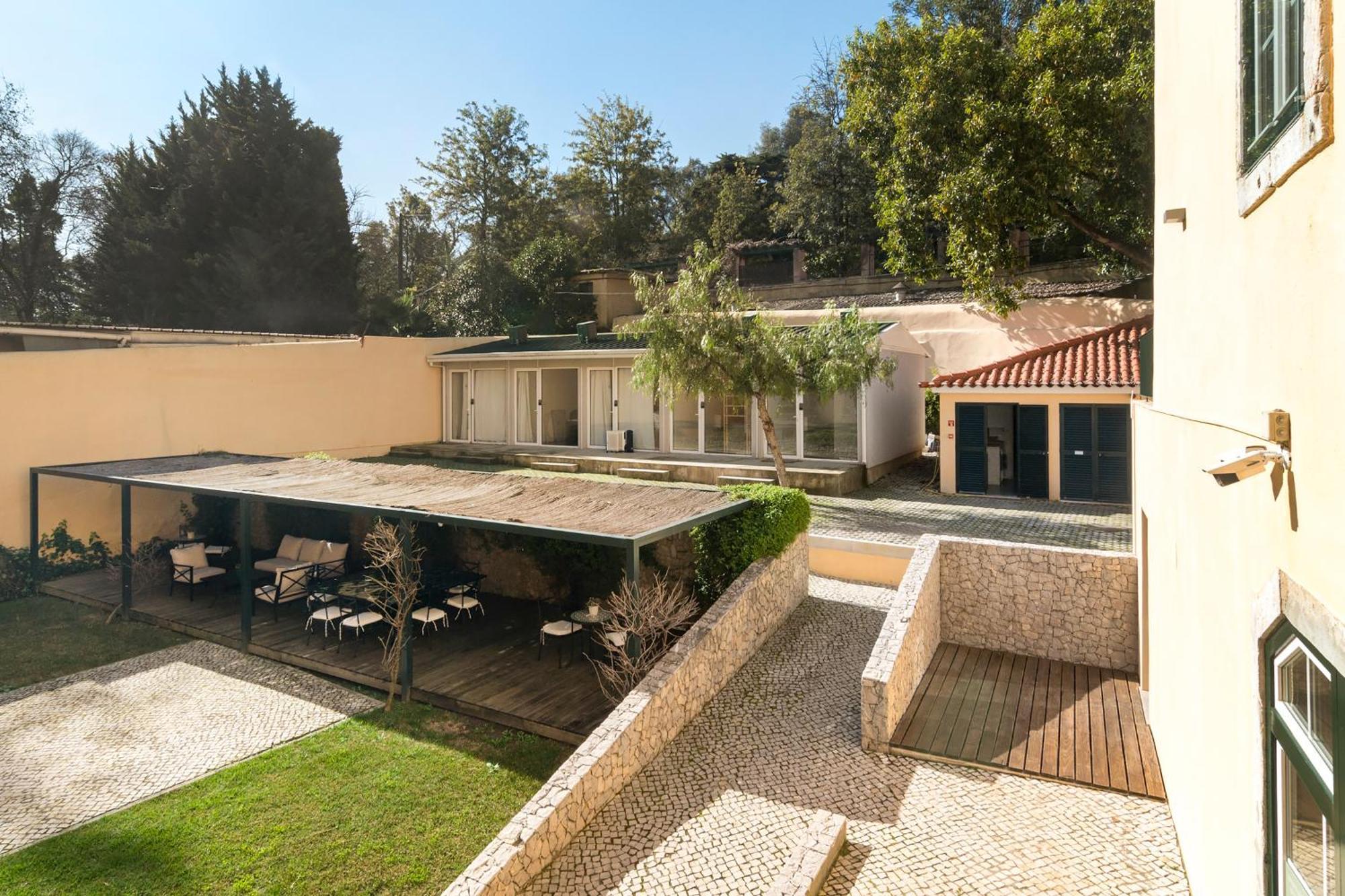 Апартаменты Metropolitan Living Lisbon - Laranjeiras Экстерьер фото