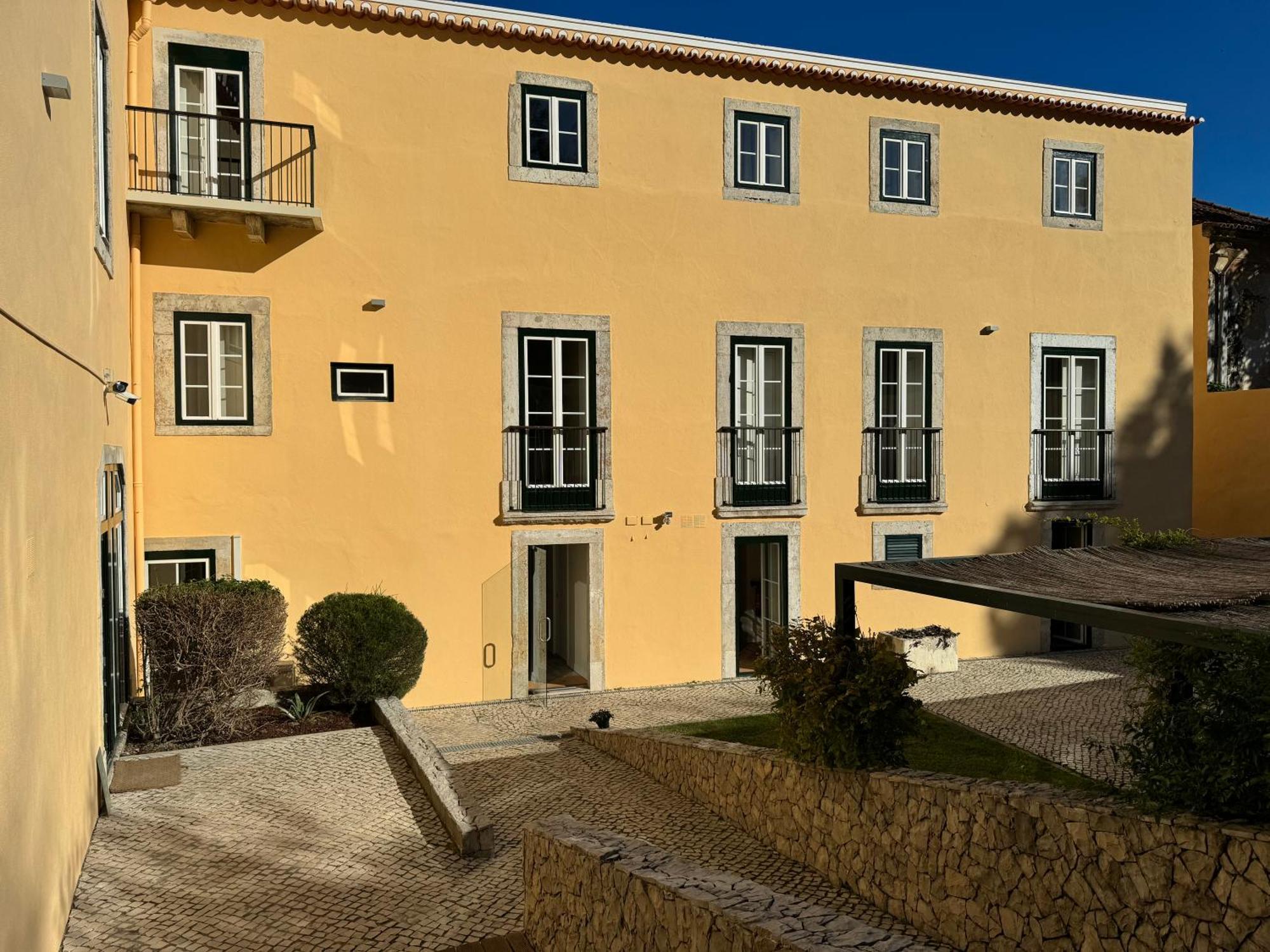 Апартаменты Metropolitan Living Lisbon - Laranjeiras Экстерьер фото
